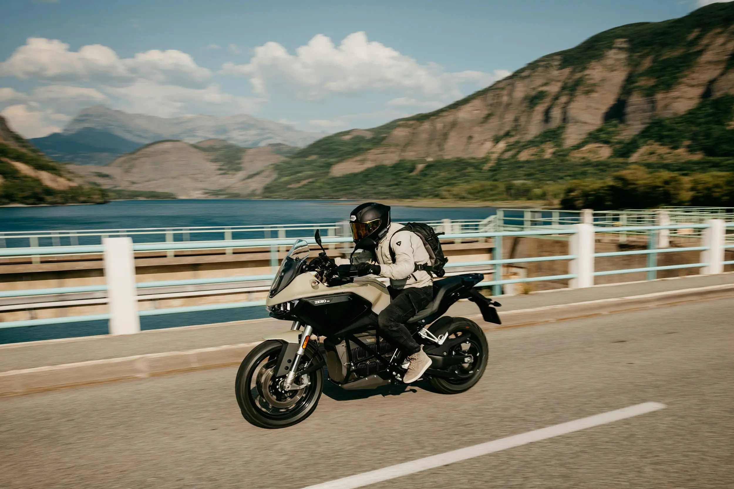 Zero DS Rides 436km on One Charge to Smash Electric Motorcycle World Record 2 image 1