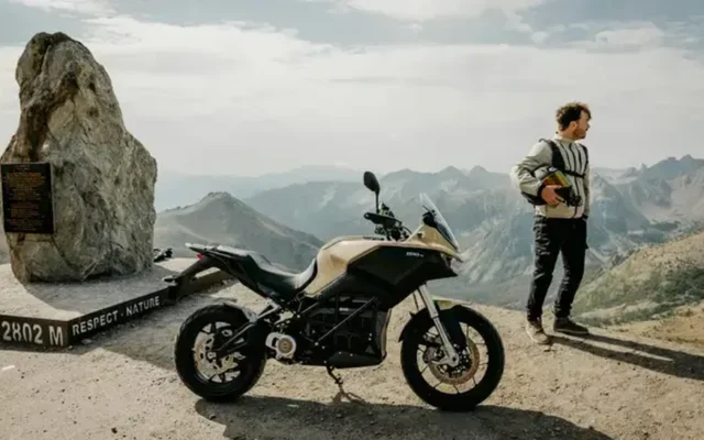 zero ds rides 436 5km on one charge to set new guinness record 2026 10 14T10 40 41 04 00 image